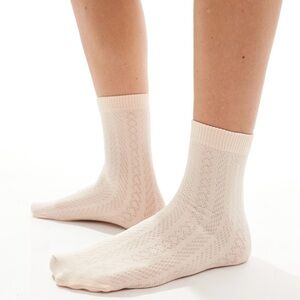 Pretty Polly Textured Sheer Socks in Cream